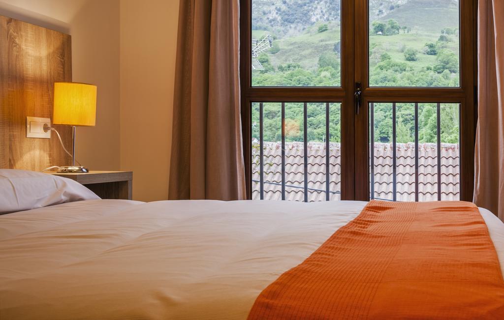 Apartamentos El Caxigu Arenas De Cabrales Bagian luar foto